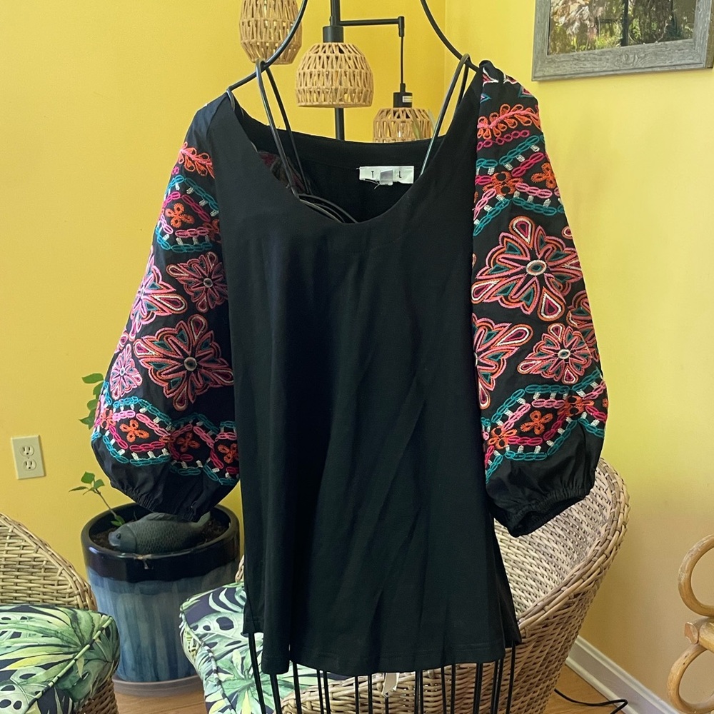 THML Anthropologie long sleeve Black top with embroidery NWOT Size Small